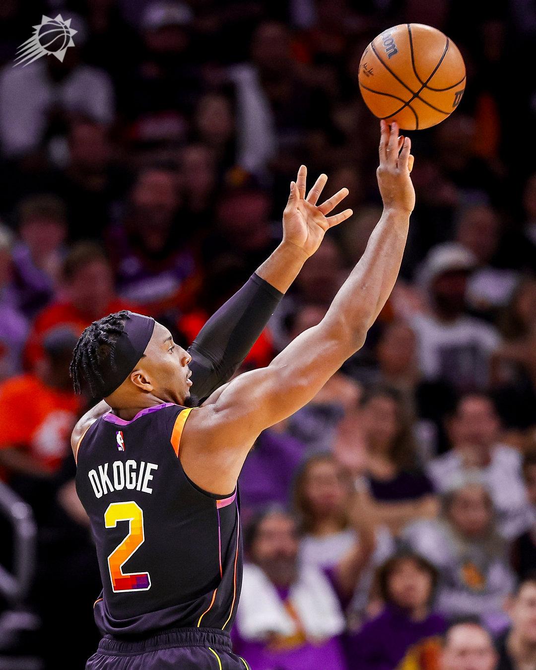 NBA常规赛国际比赛日走向成谜，那不勒斯强势反弹，更衣室稳定，团队化学反应显著