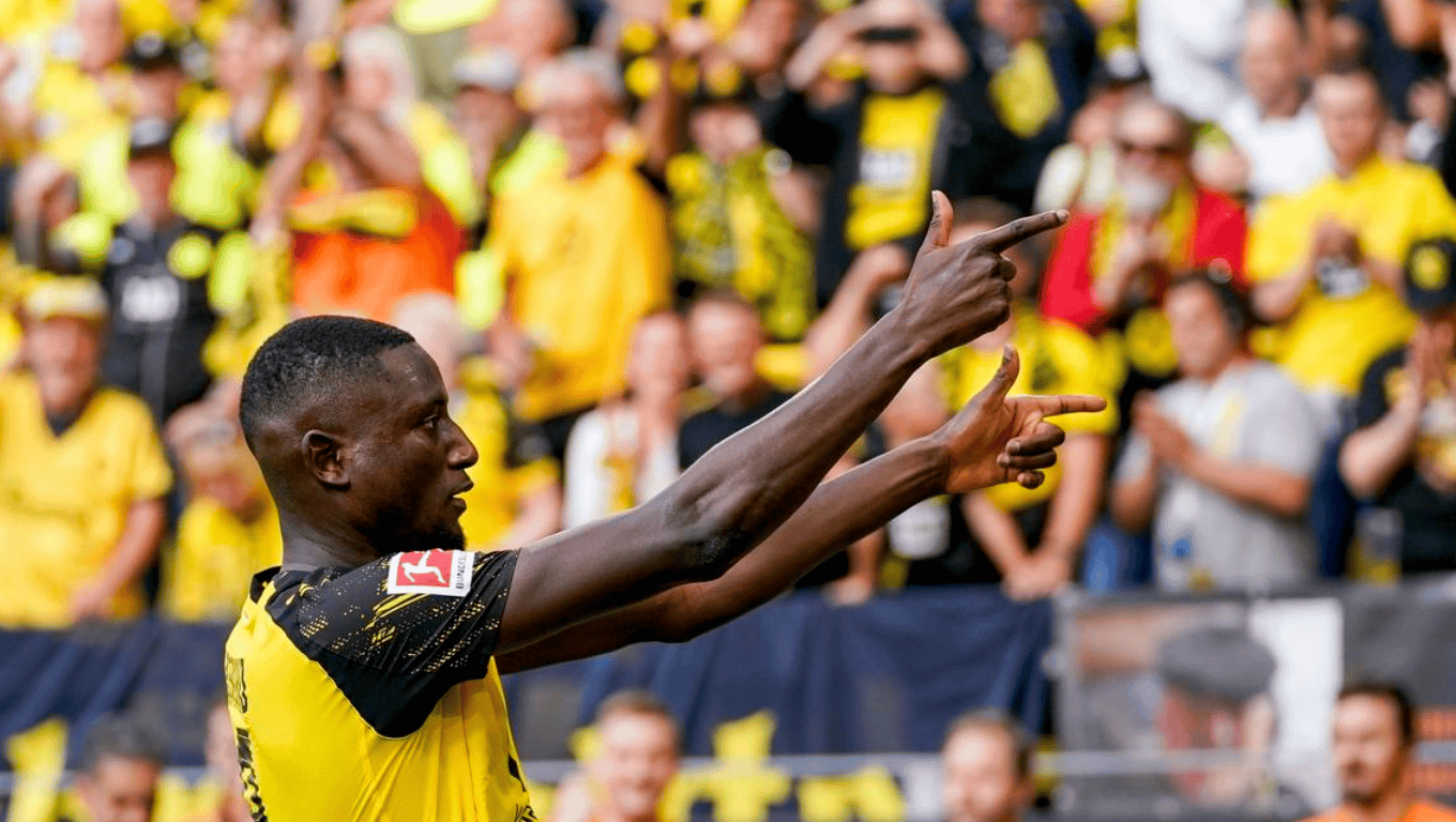 包含赛后体能课后，多特蒙德绝杀压哨备战德甲，赛场秩序良好，心理建设被强调的词条